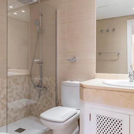 아파트 Sunresting Puerto Banus 마르베야